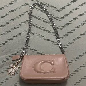 Coach bag 🤎 bow charm included ! 🎀